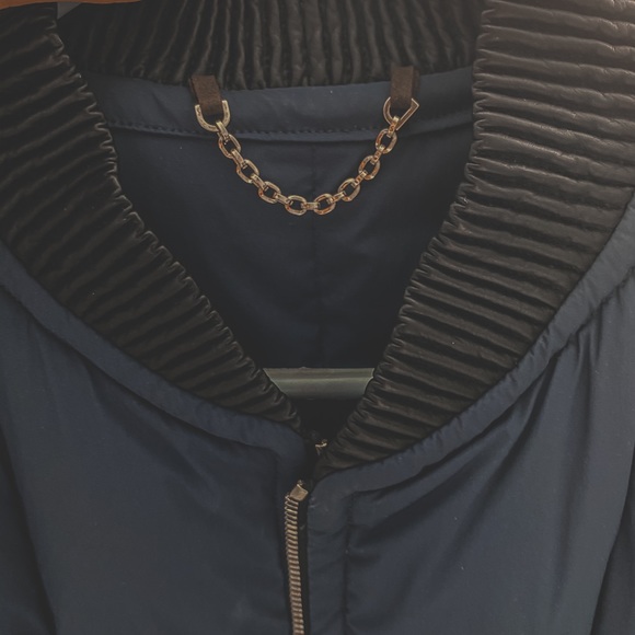 LOUIS VUITTON PUFFER DOWN VEST NAVY/BLACK - Picture 7 of 7